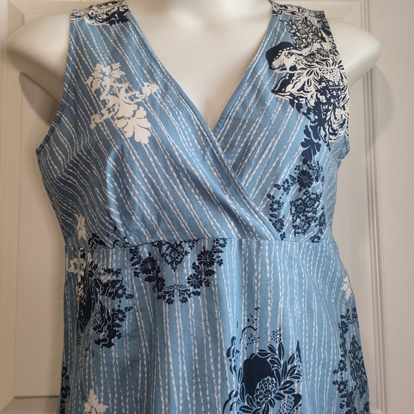 G.H. Bass & Co. Blue and White Floral Dress - Picture 4 of 9